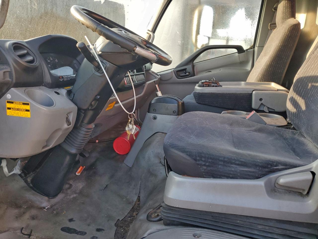 Lot #3304523442 2015 HINO 195