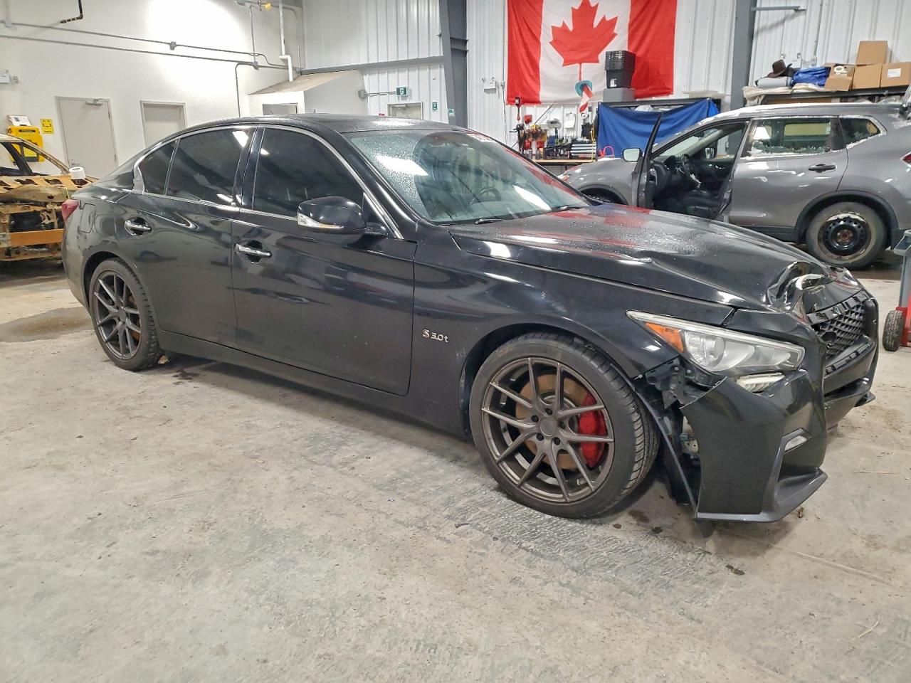 INFINITI Q50 RED SPORT 400