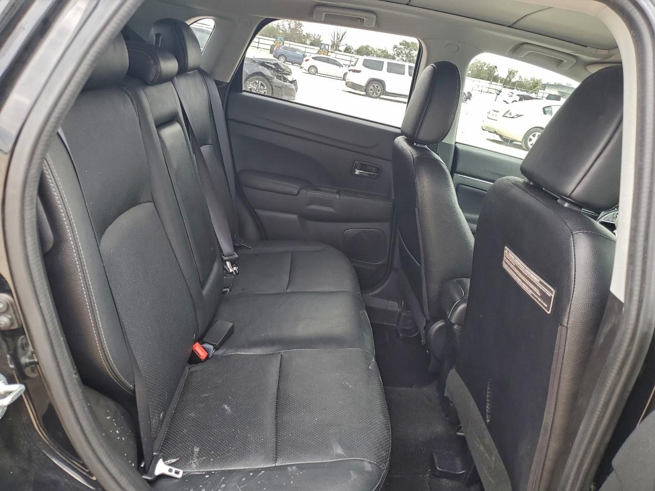 Lot #3311653256 2016 MITSUBISHI OUTLANDER