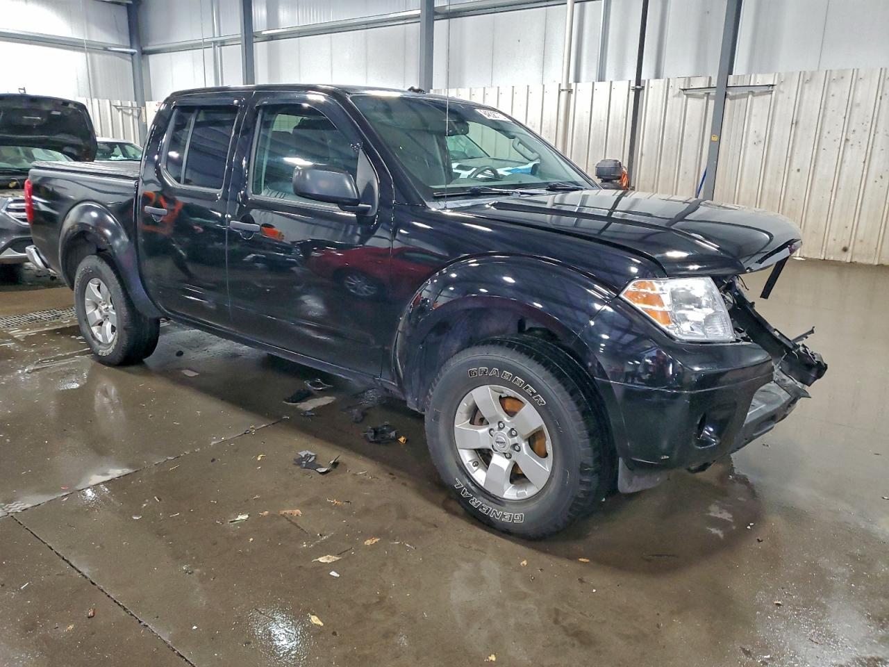 NISSAN FRONTIER S
