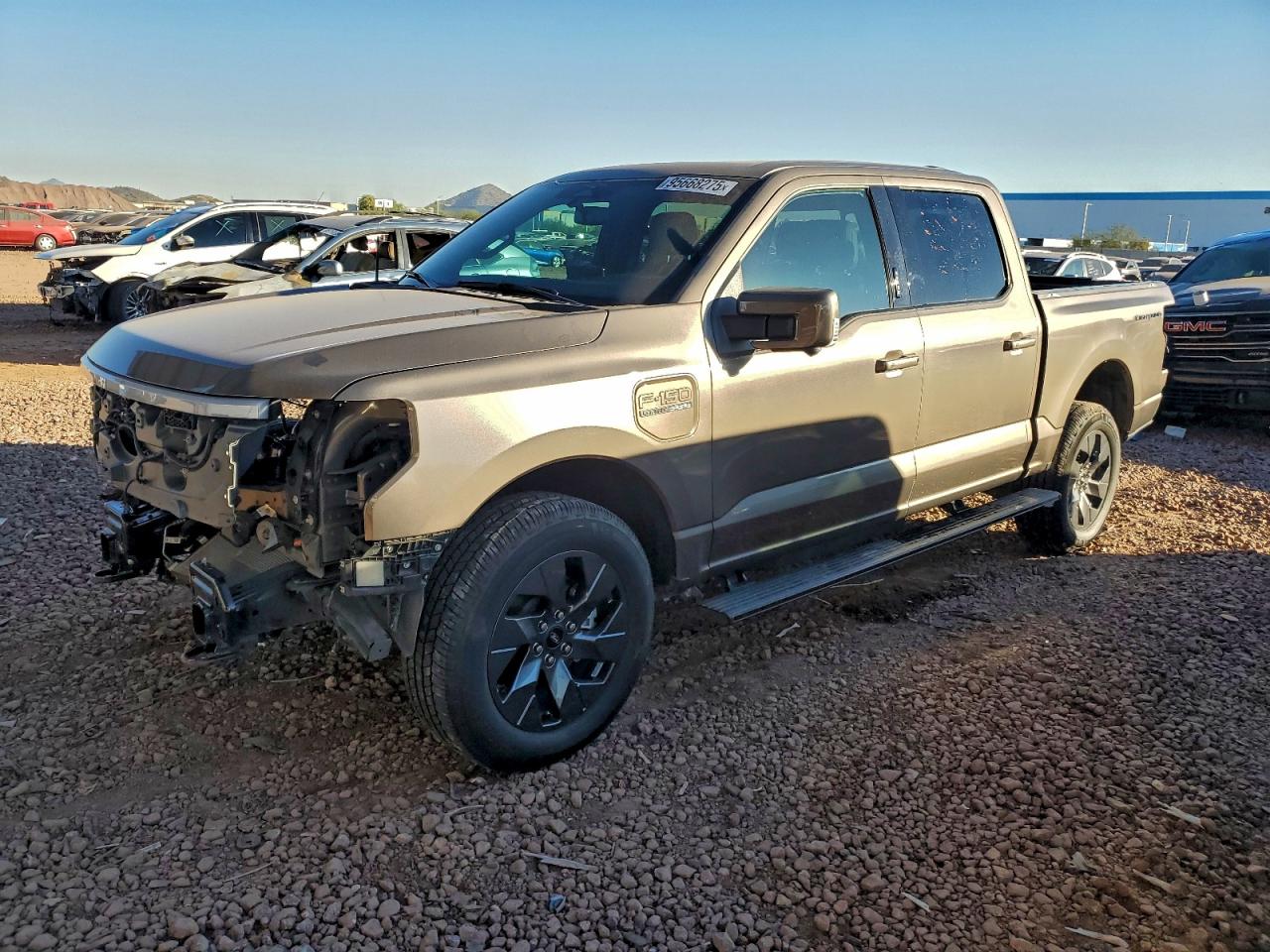 FORD F-150 LIGHTNING PRO