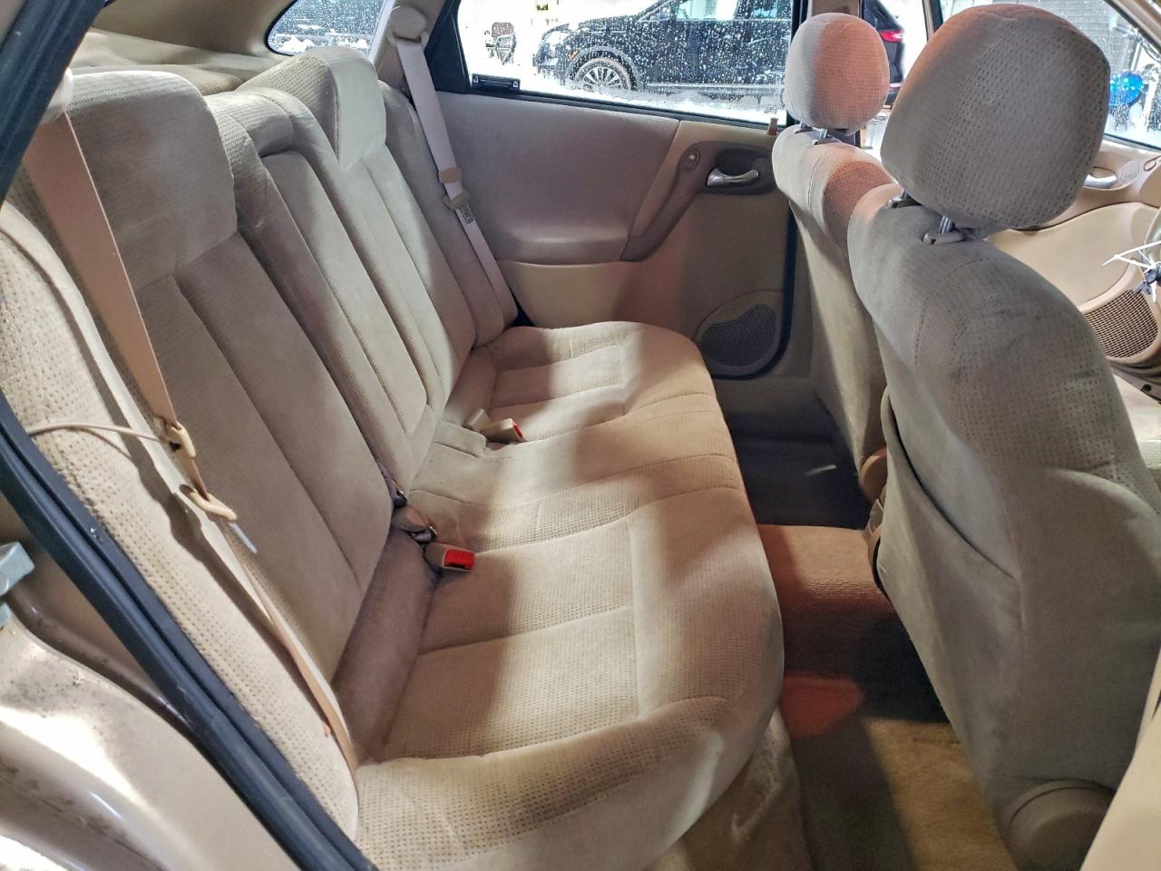 Lot #3310532048 2001 SATURN L200