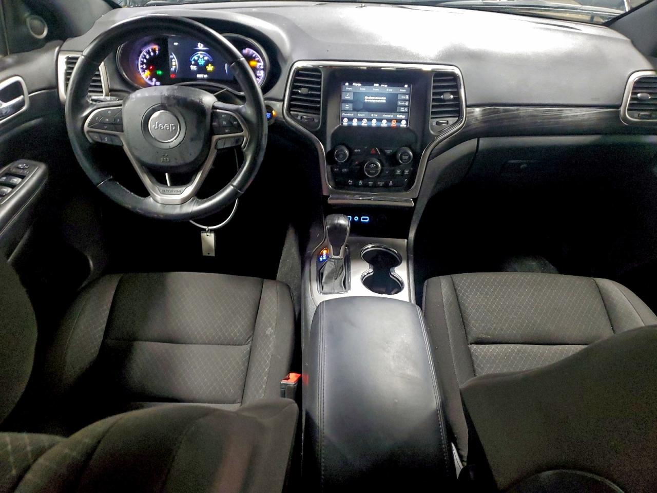 JEEP GRAND CHEROKEE LAREDO