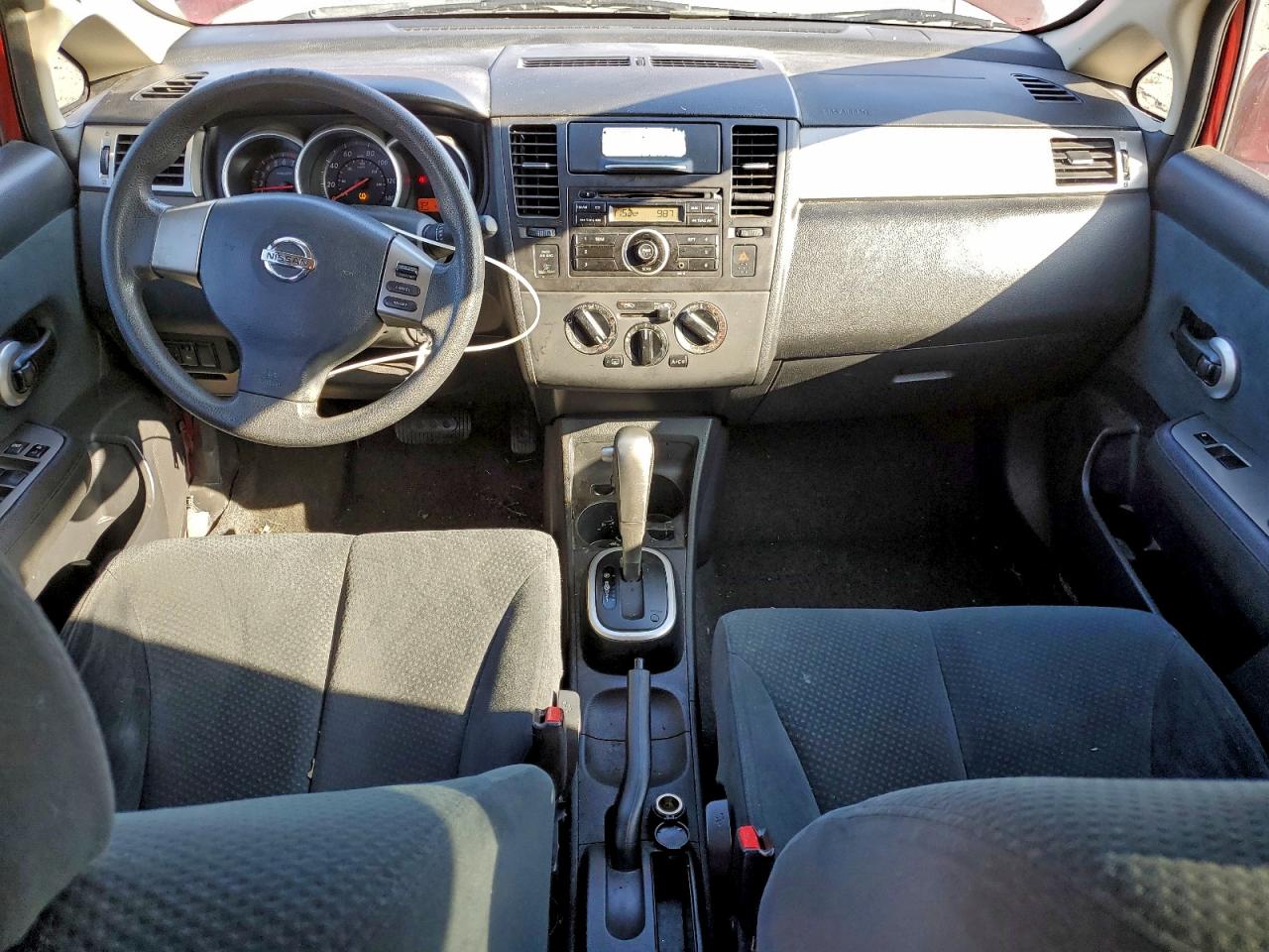 NISSAN VERSA S
