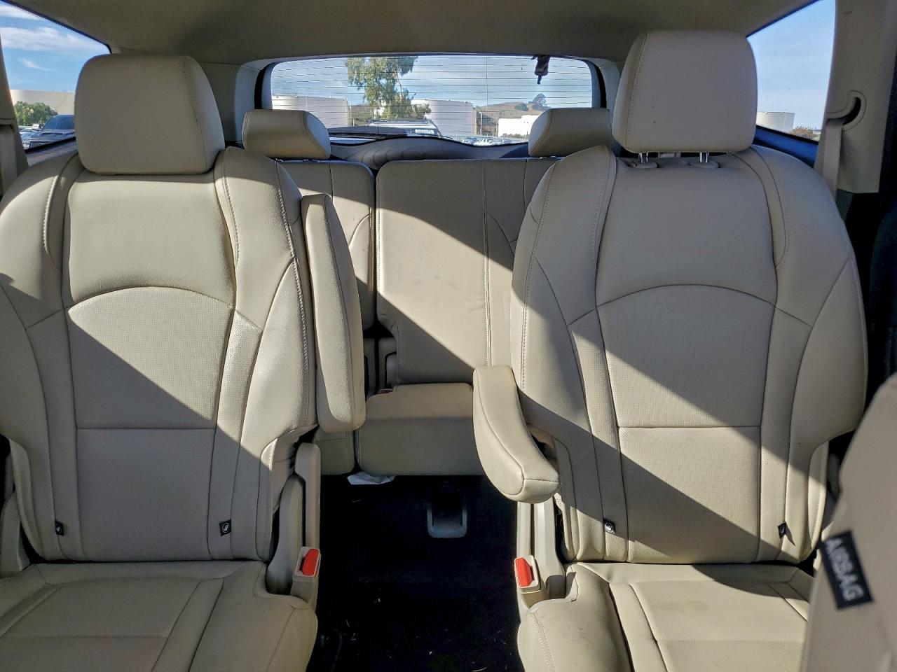 BUICK ENCLAVE ESSENCE