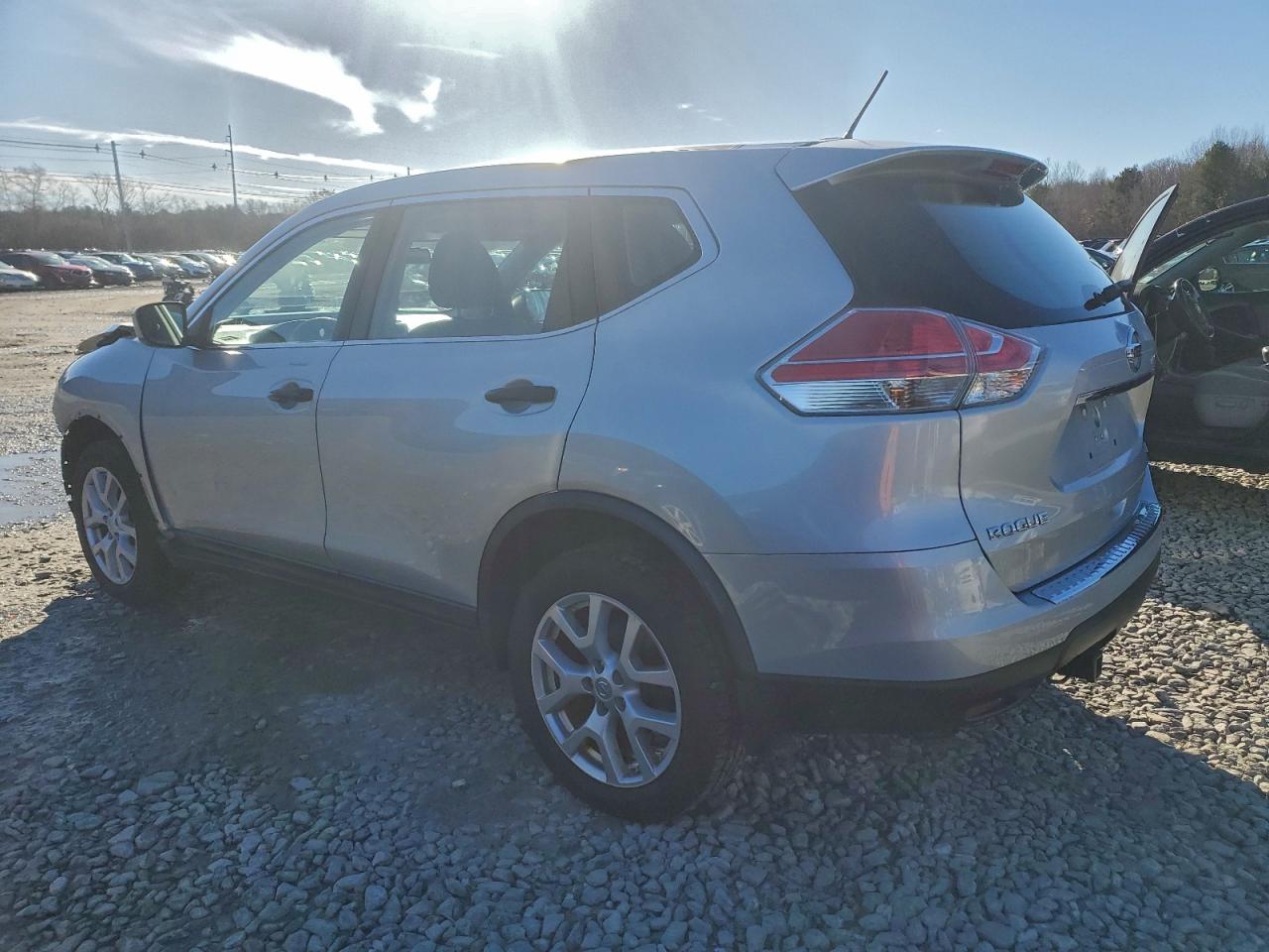 Lot #3315907107 2016 NISSAN ROGUE S