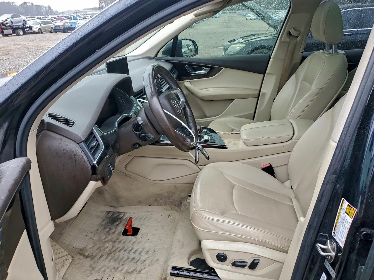 AUDI Q7 PREMIUM PLUS