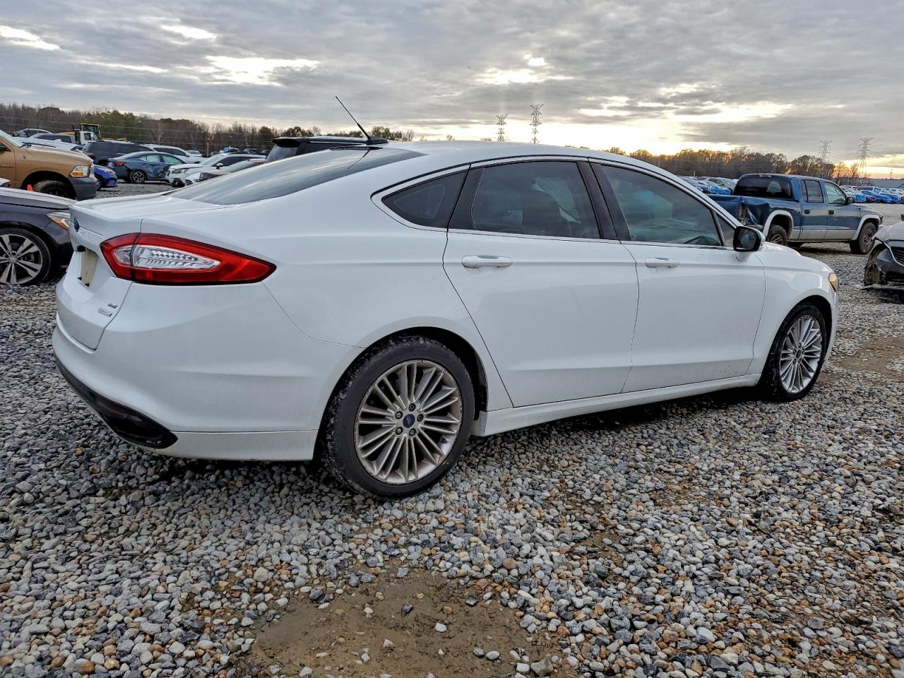 Lot #3304514458 2014 FORD FUSION SE