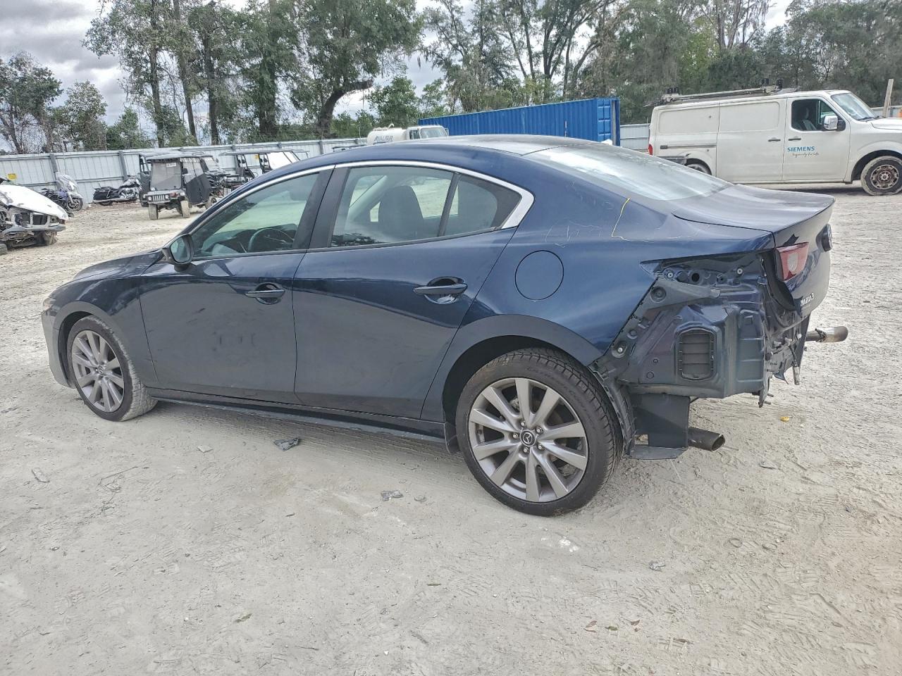 MAZDA 3 SELECT