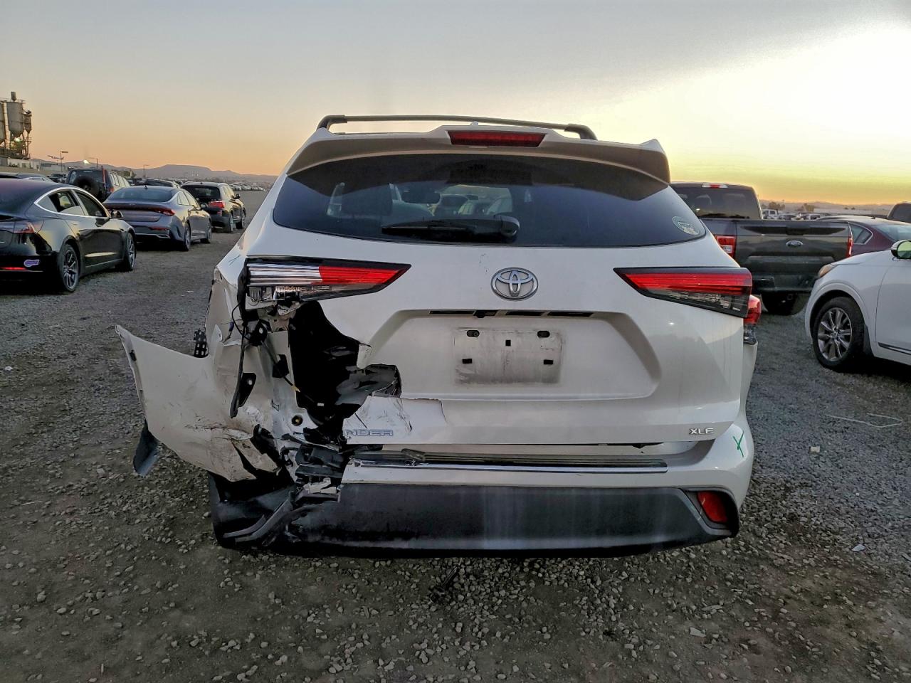 TOYOTA HIGHLANDER XLE