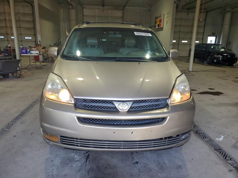 2004 TOYOTA SIENNA XLE #3303796460