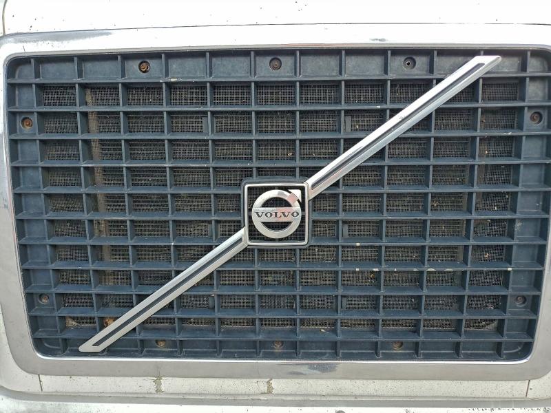 2016 VOLVO VN VNL #3301717363