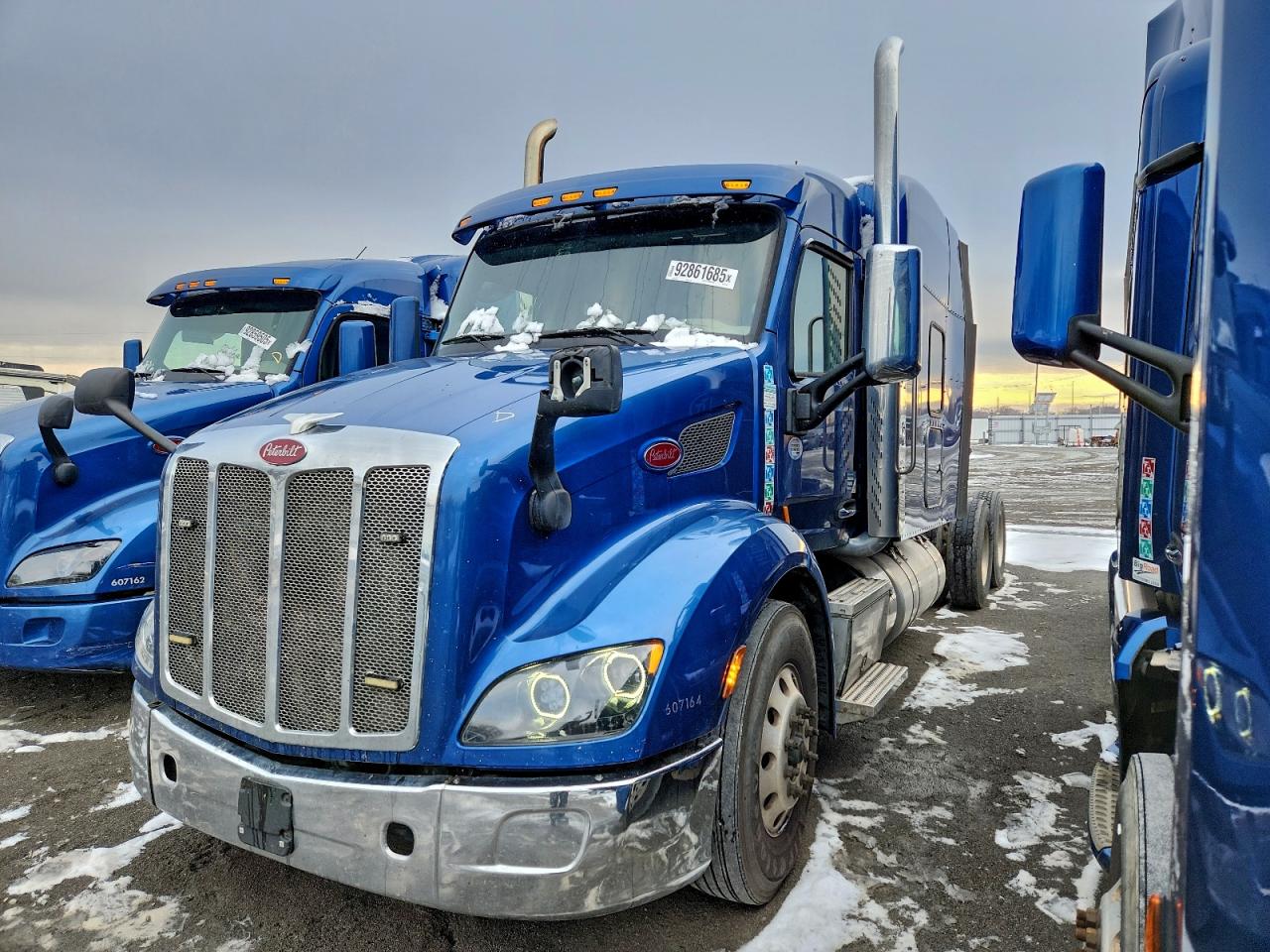 Lot #3308320156 2019 PNTW 579