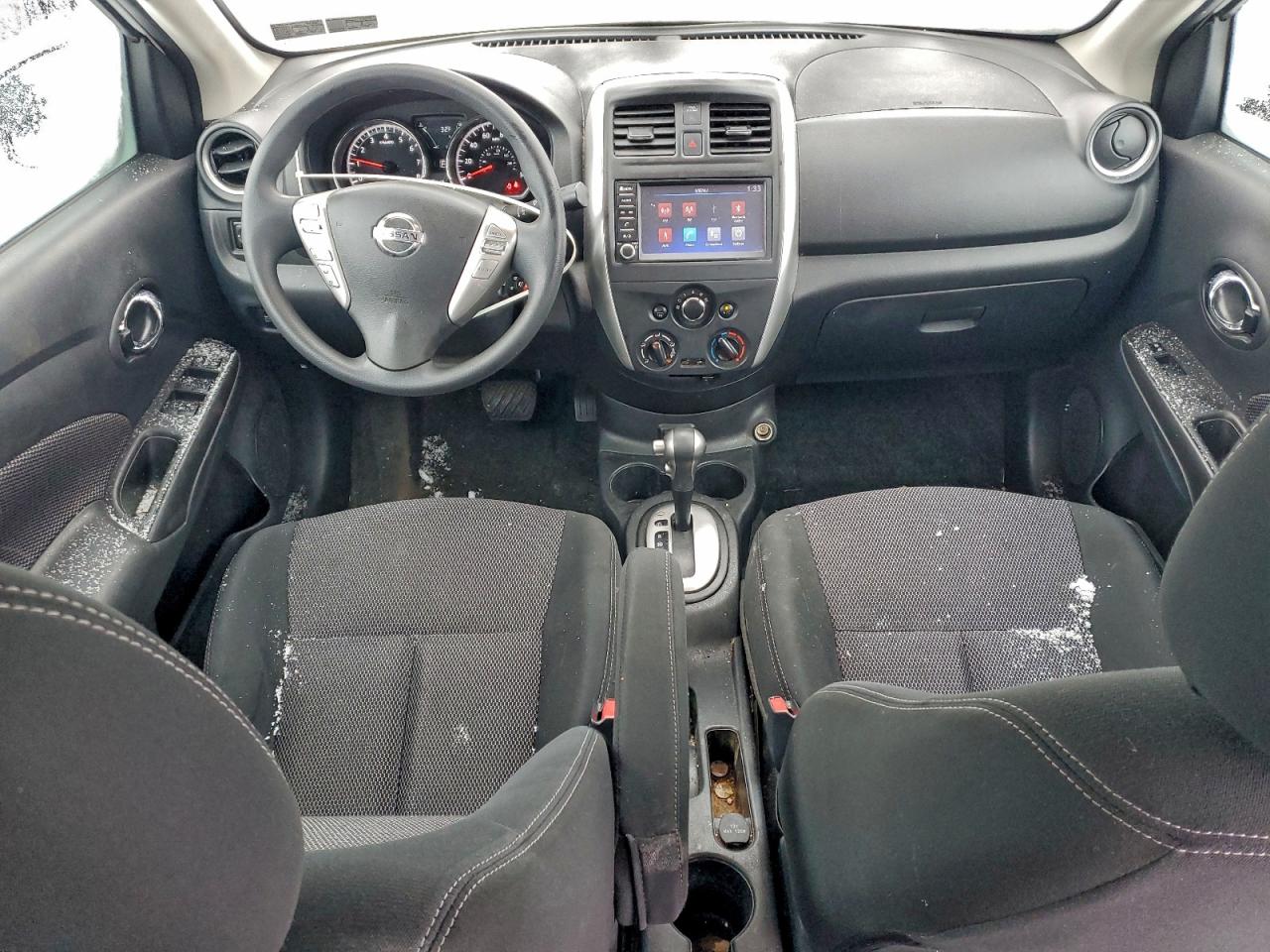 NISSAN VERSA S