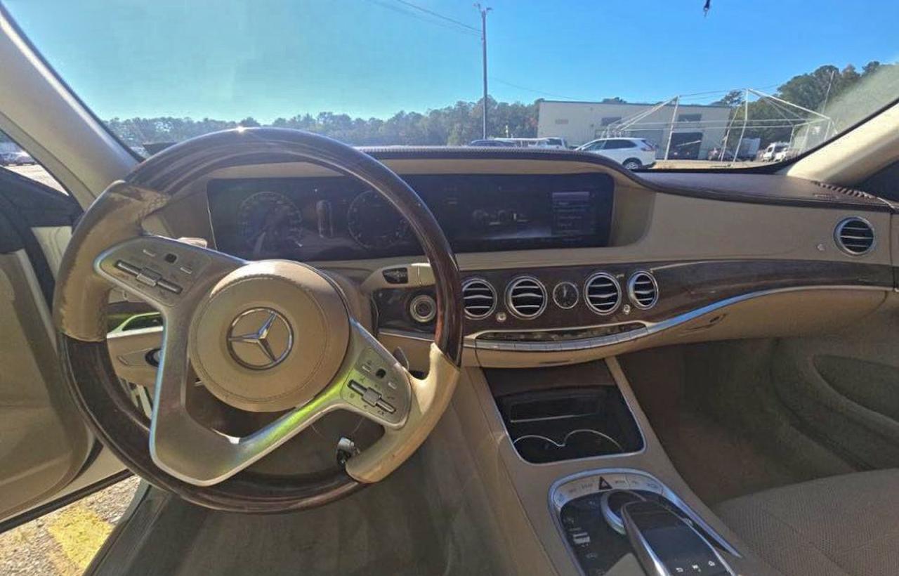 MERCEDES-BENZ S-CLASS 560
