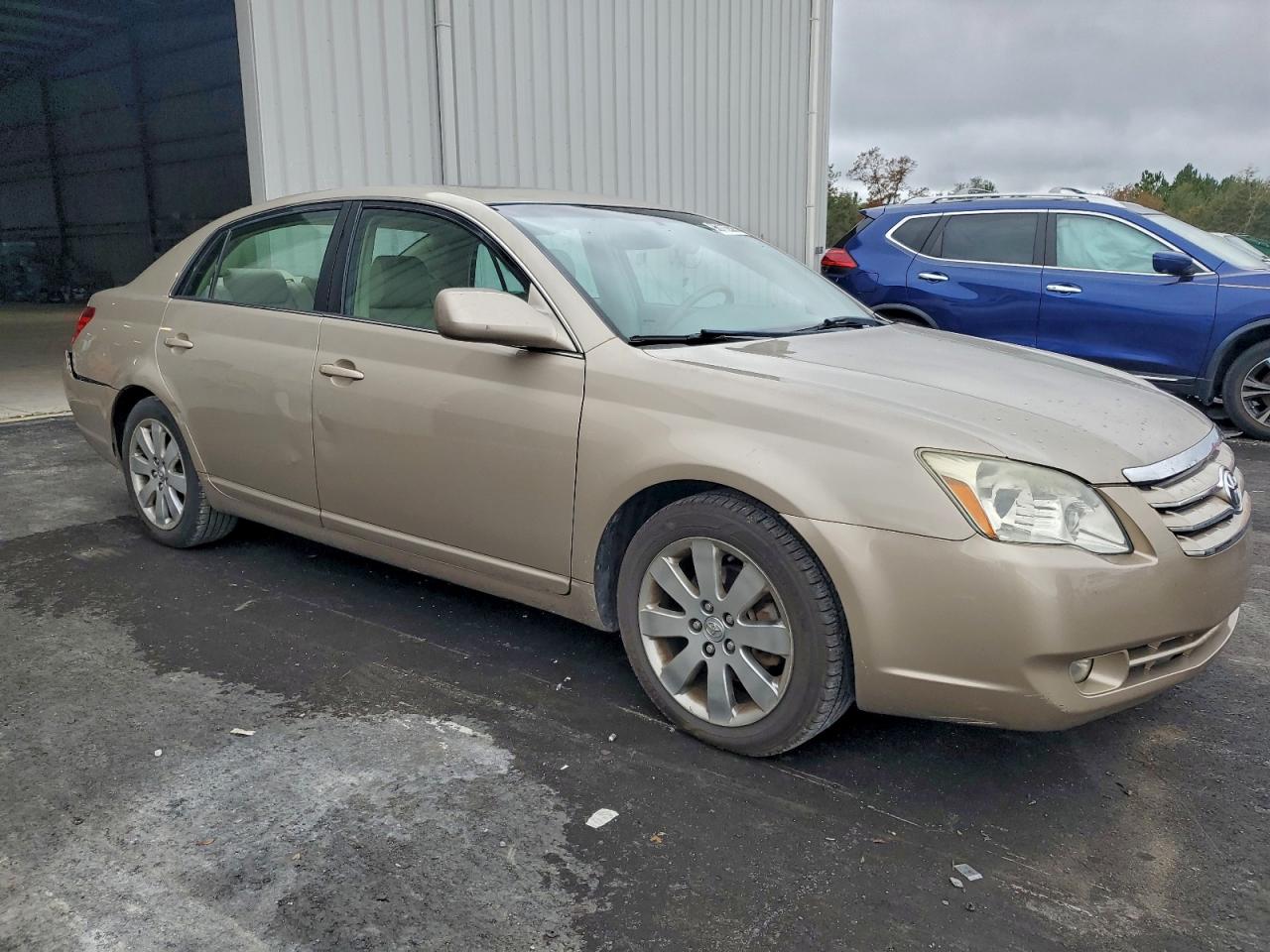 Lot #3311719231 2006 TOYOTA AVALON XL