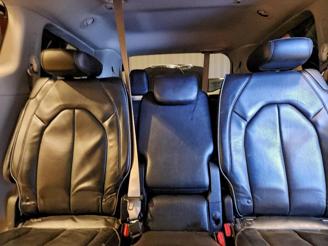 CHRYSLER PACIFICA LIMITED