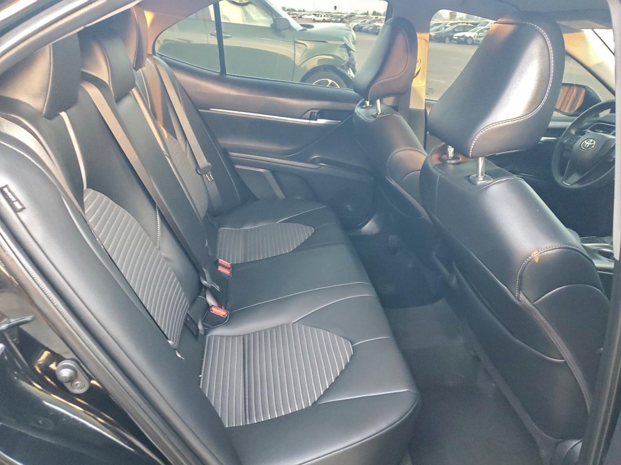 TOYOTA CAMRY SE NIGHT SHADE