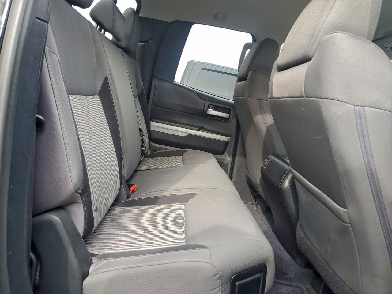 TOYOTA TUNDRA DOUBLE CAB SR