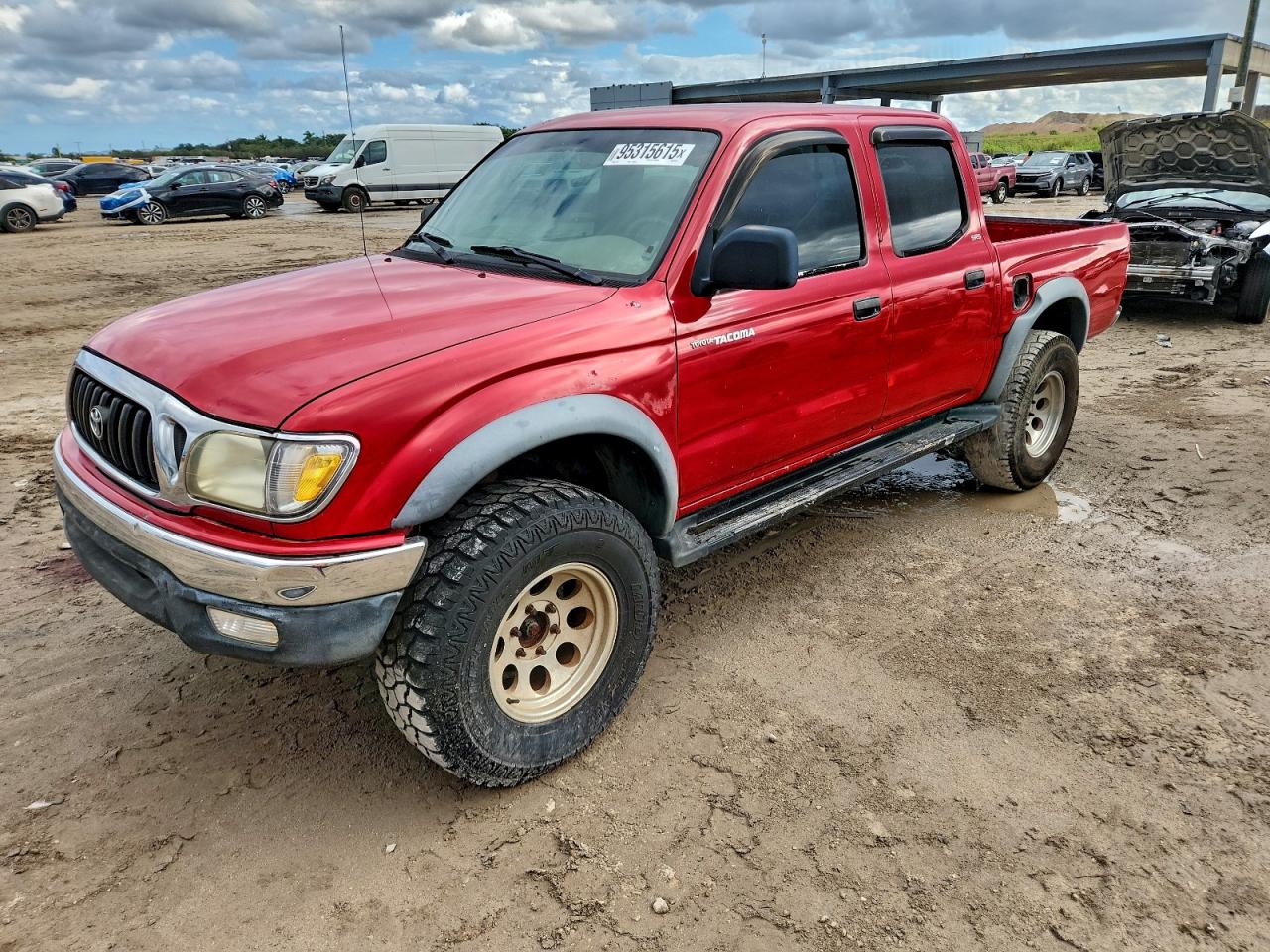 Lot #3303611935 2002 TOYOTA TACOMA DOU