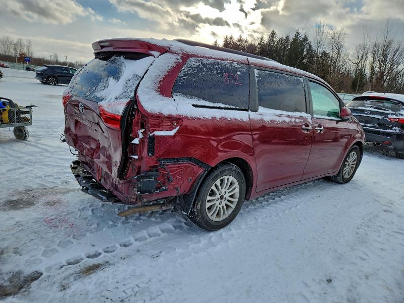 2015 TOYOTA SIENNA XLE #3312431675