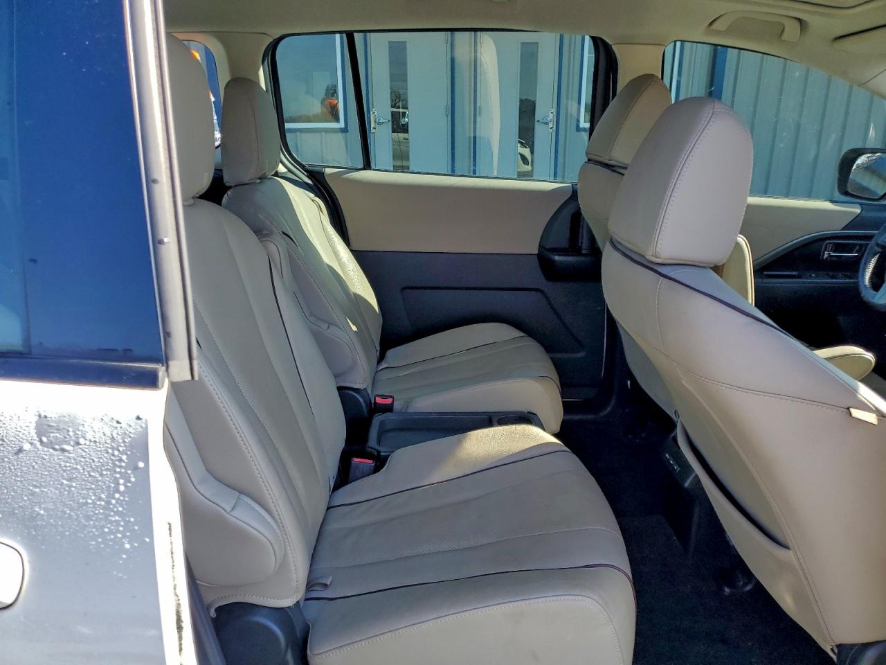 MAZDA 5 GRAND TOURING