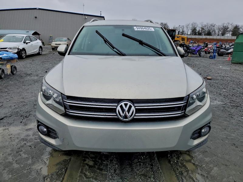 2012 VOLKSWAGEN TIGUAN S #3305387312