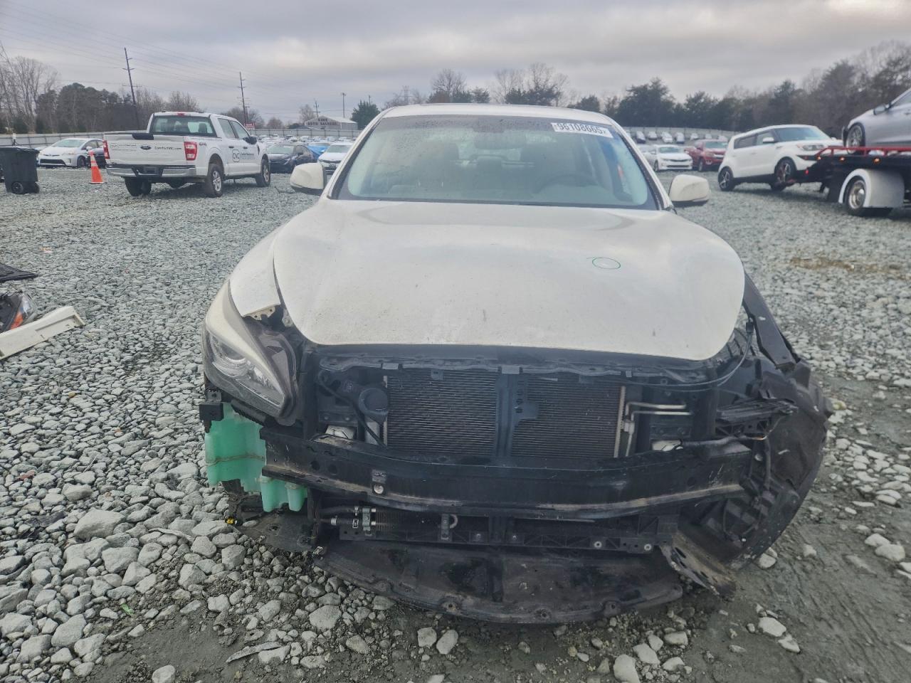 INFINITI Q70 3.7 LUXE