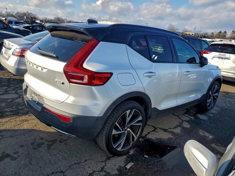 2019 VOLVO XC40 T5 MO #3304515519
