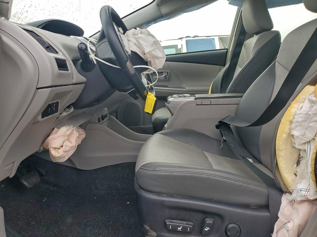 Lot #3317025106 2017 TOYOTA PRIUS V