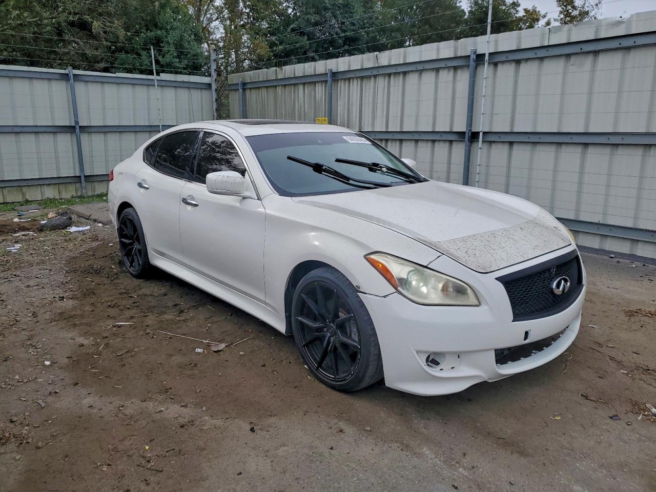 INFINITI M37
