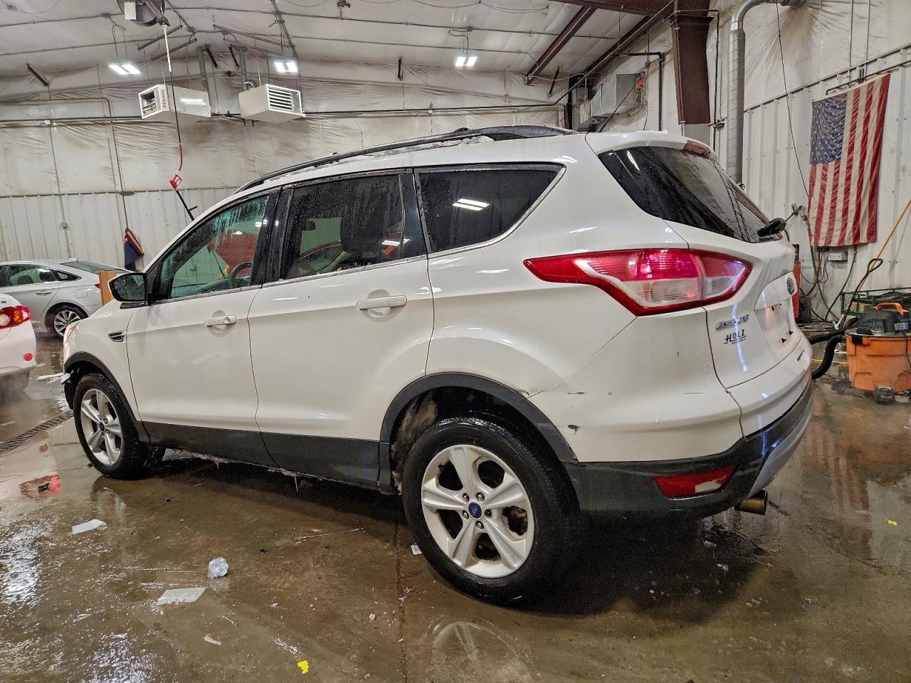 FORD ESCAPE SE