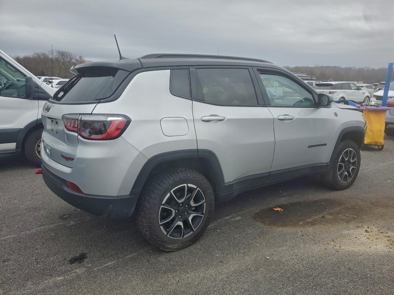 Lot #3310610288 2025 JEEP COMPASS TR