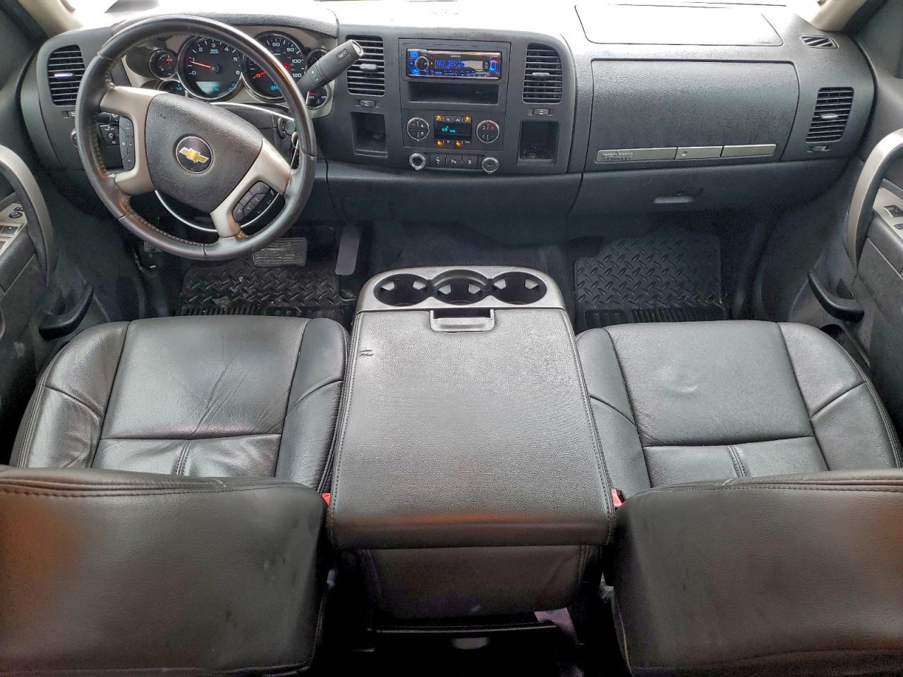 CHEVROLET SILVERADO C1500 LT