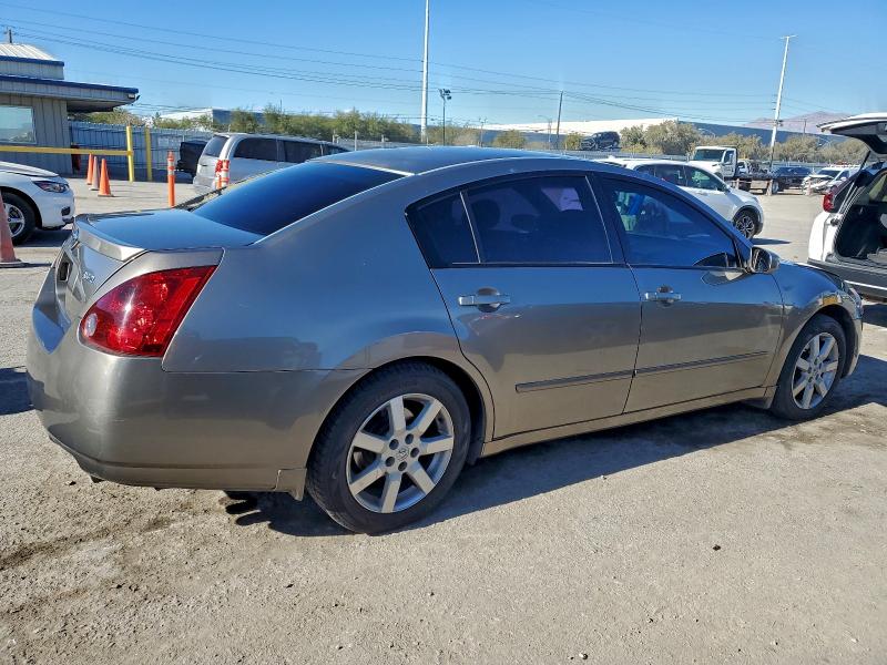 2004 NISSAN MAXIMA SE #3318063386