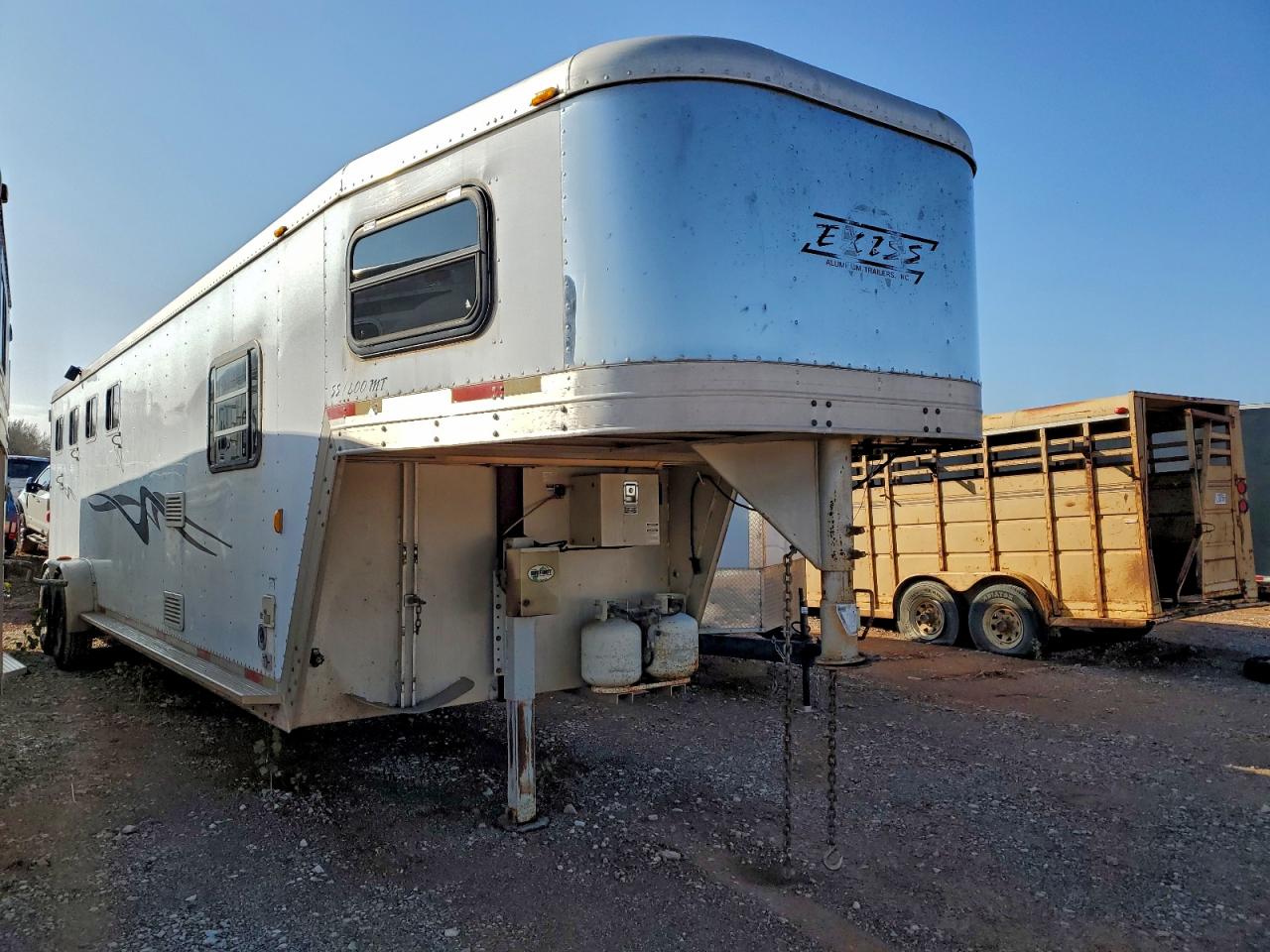 Lot #3308209155 2002 EXISS UNKNOWN