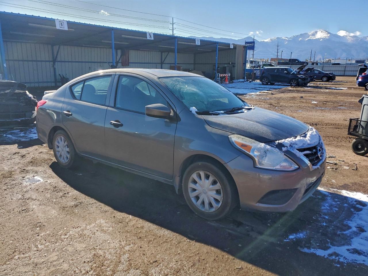 NISSAN VERSA S