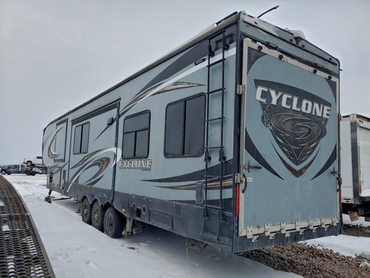 Lot #3309238617 2017 HEART LAND CYCLONE