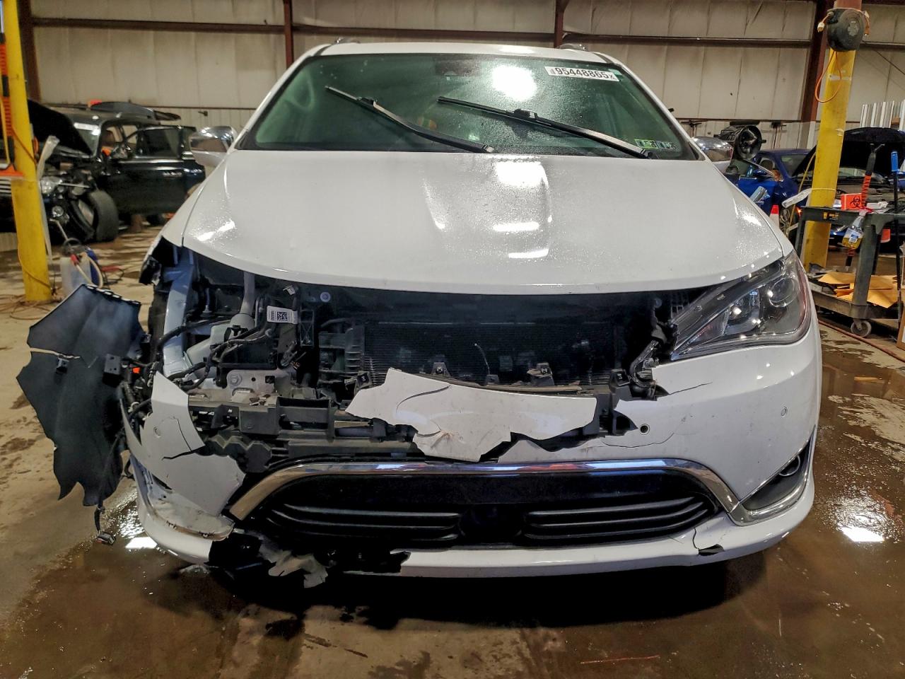 CHRYSLER PACIFICA HYBRID LIMITED