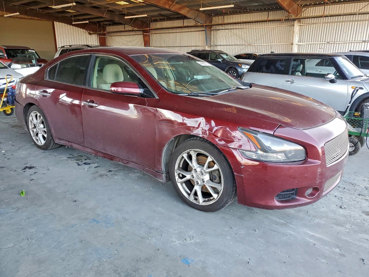 NISSAN MAXIMA S
