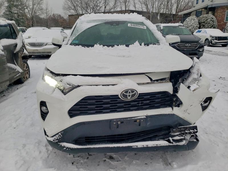2021 TOYOTA RAV4 XLE #3305482077