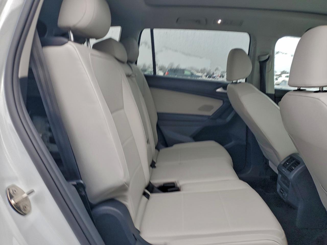 VOLKSWAGEN TIGUAN SE