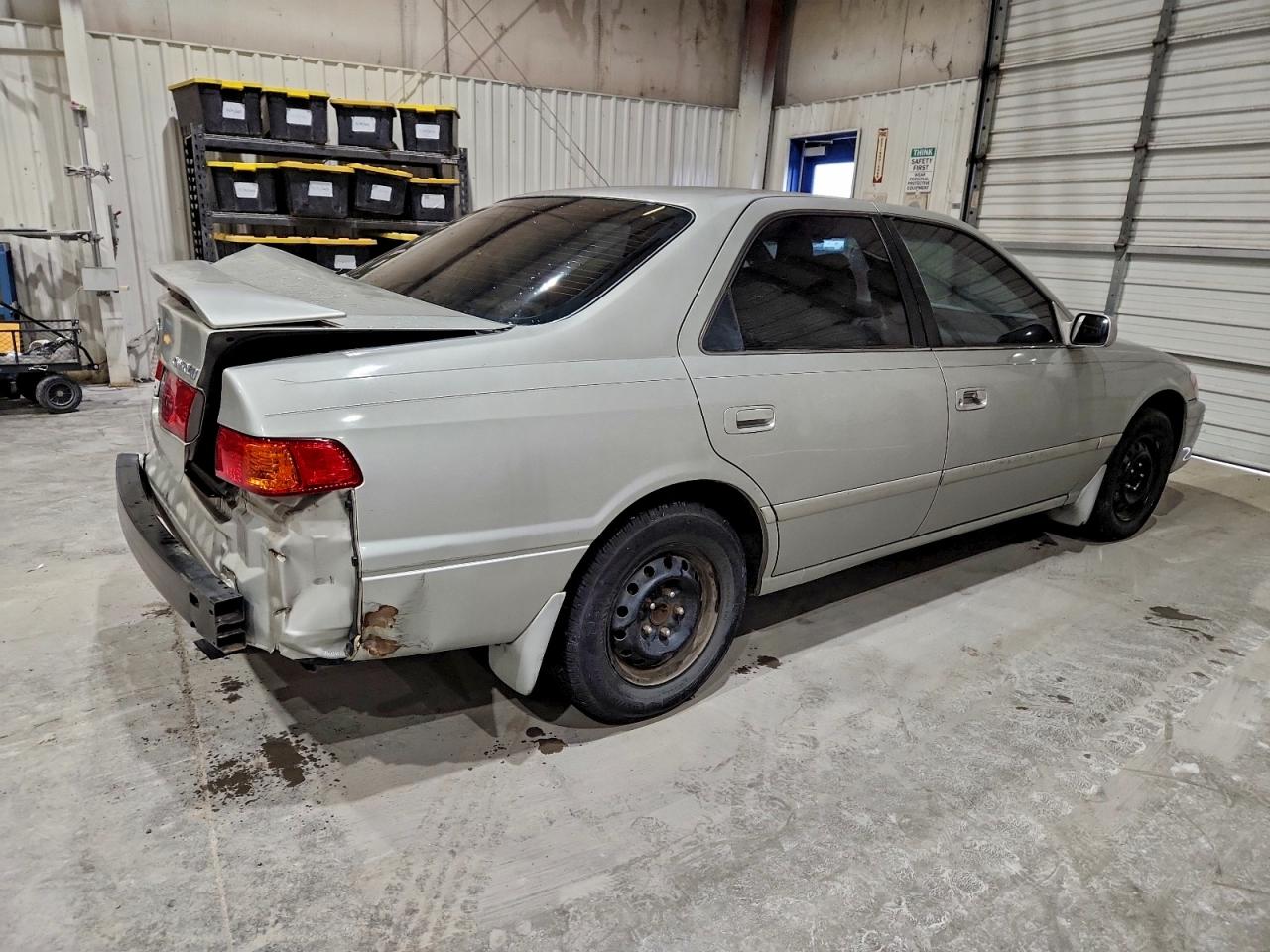 Lot #3302787957 2000 TOYOTA CAMRY CE