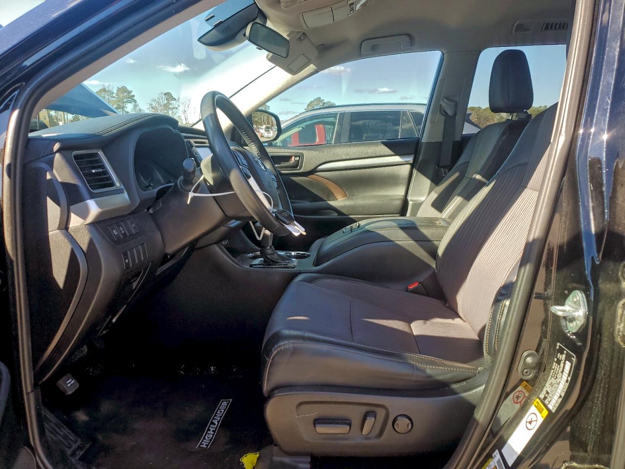 TOYOTA HIGHLANDER LE