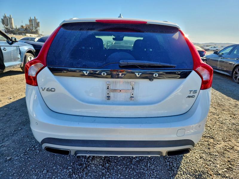2018 VOLVO V60 CROSS #3309374023