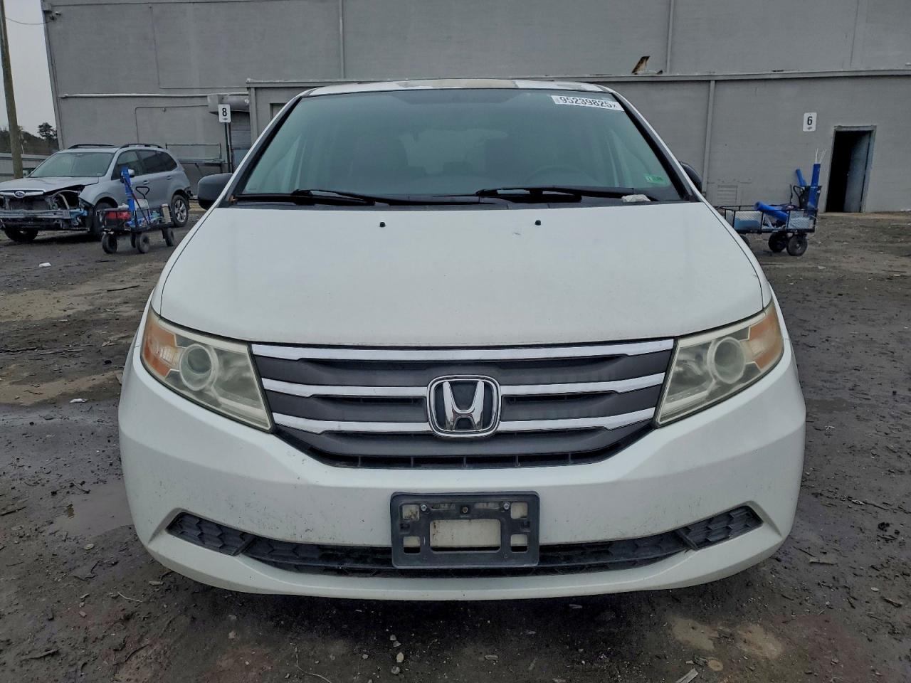Lot #3309301618 2013 HONDA ODYSSEY EX