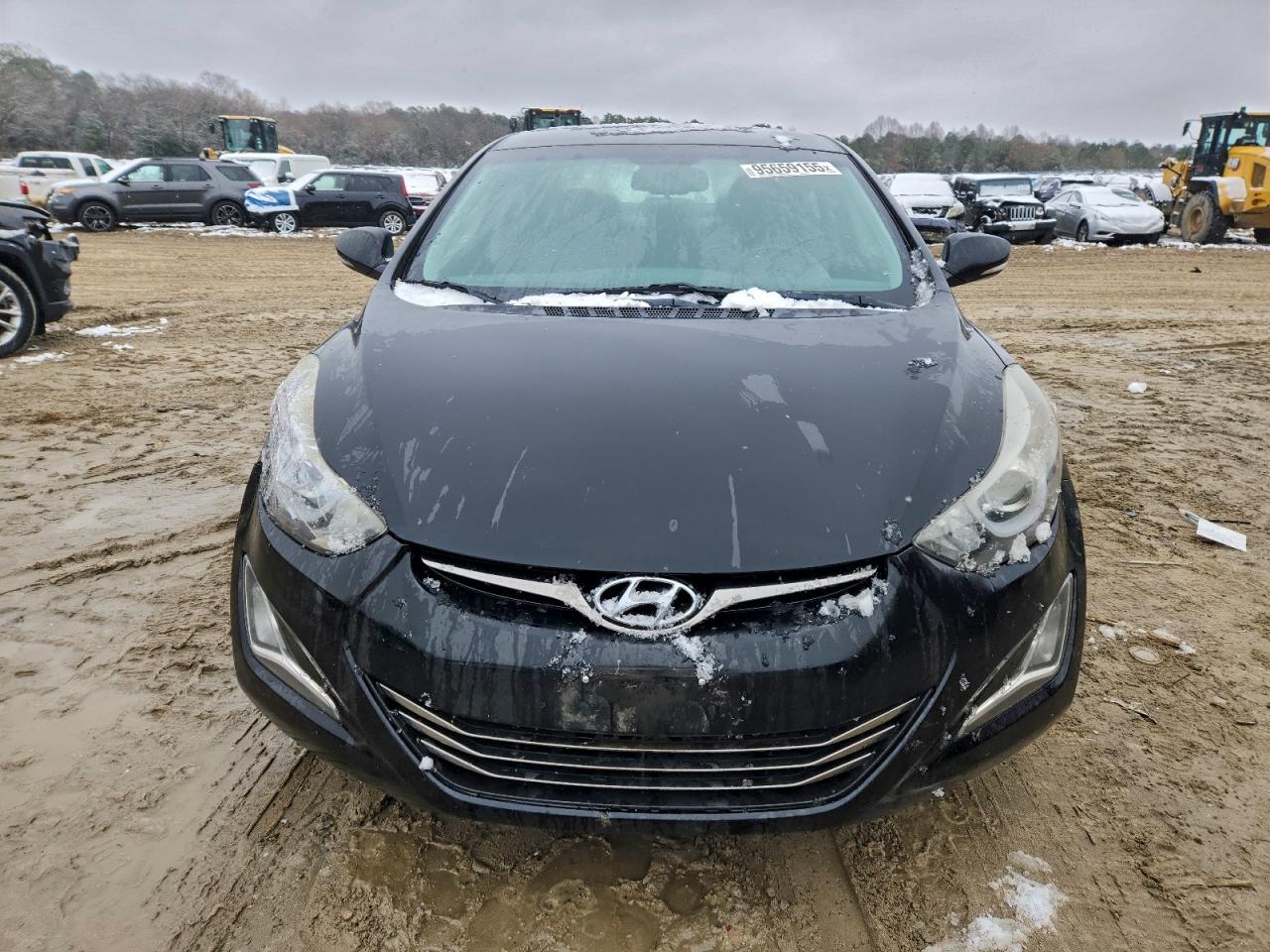 HYUNDAI ELANTRA SE