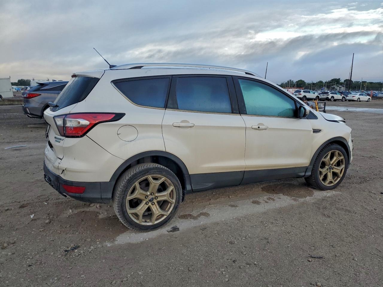 Lot #3315925120 2017 FORD ESCAPE TIT
