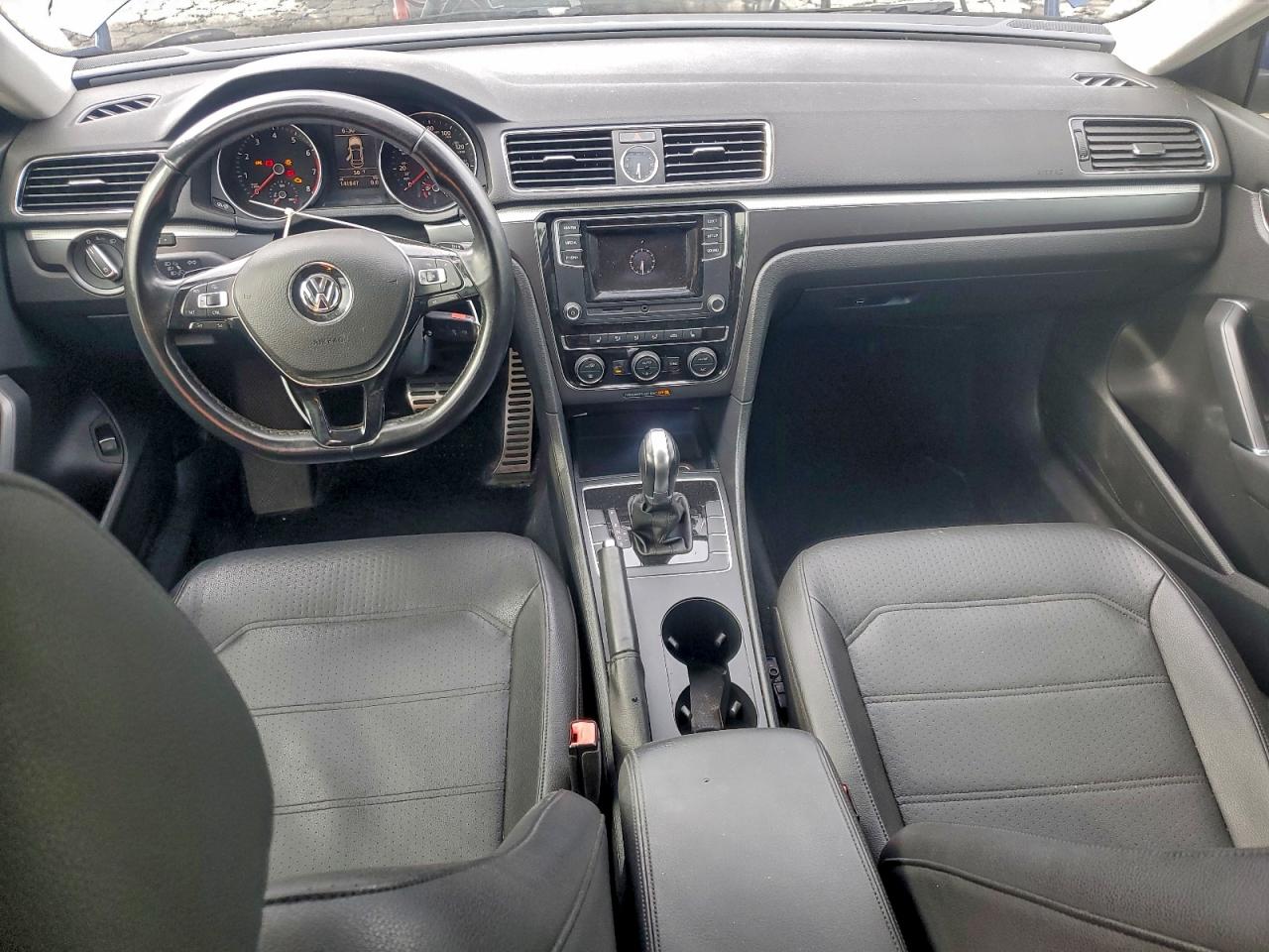 VOLKSWAGEN PASSAT S
