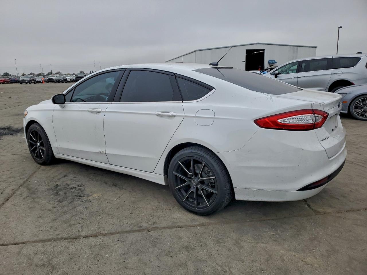 FORD FUSION SE